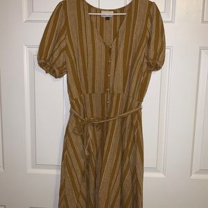 Mustard/Beige Stripped Knee Length Dress Size L